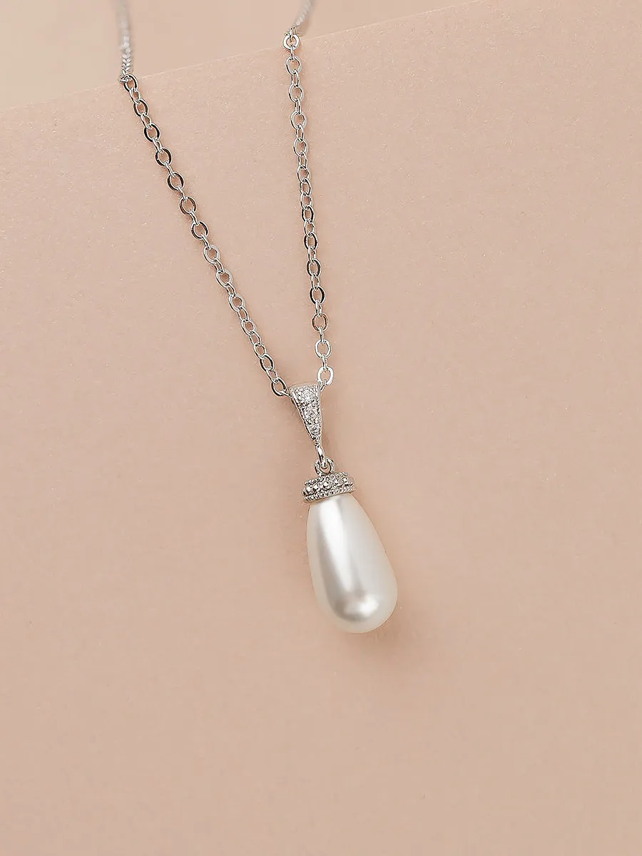 Classic Teardrop Pearl Pendant